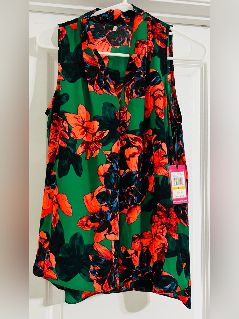 Vince Camuto Floral Sleeveless V-Neck Shell Top - Green with Red Floral